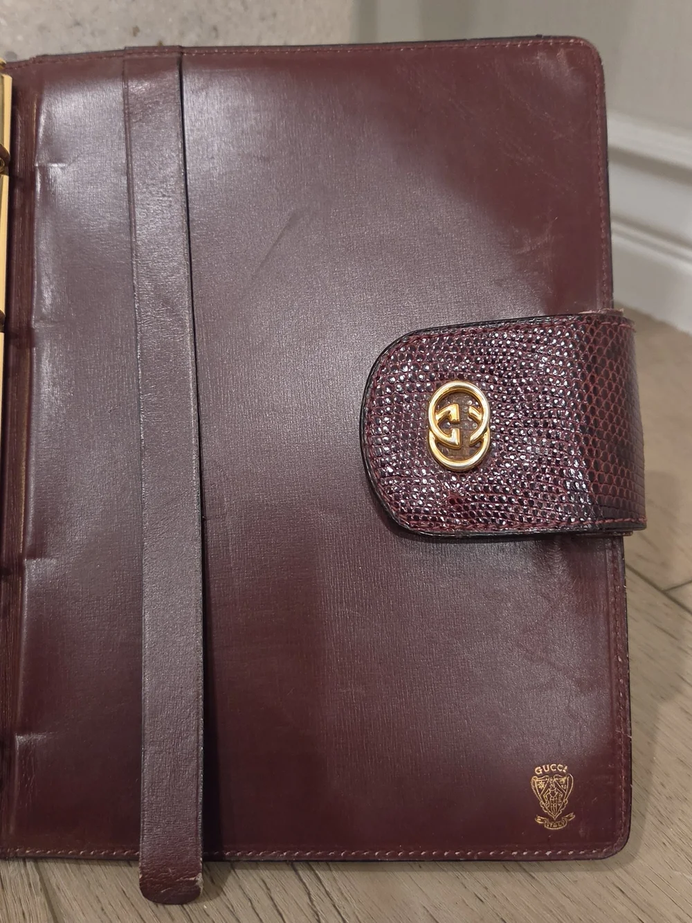 Vintage Gucci Burgundy Lizard-Embossed Leather Agenda Planner Cover With Gold